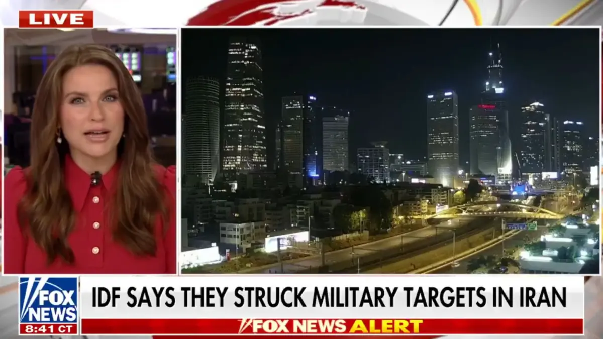 Israel Defense Forces (IDF) mengkonfirmasi telah melancarkan serangan udara terhadap target militer di Iran barat dan tengah pada Minggu malam, sebagai respons langsung terhadap serangan rudal balistik Iran ke Israel.&nbsp;