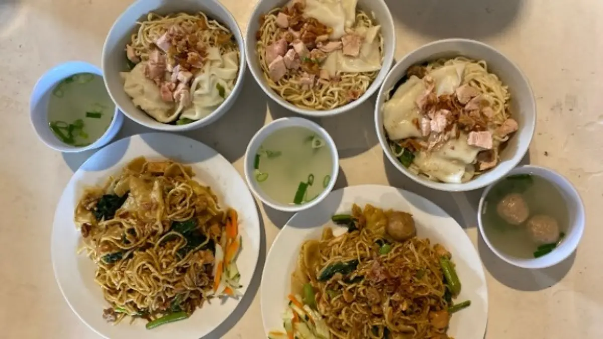 Yamierono varian yamieroku dan yamierogo tersaji di atas meja. (Foto: Radar Jogja/Bunga Faizati Hudianna)
