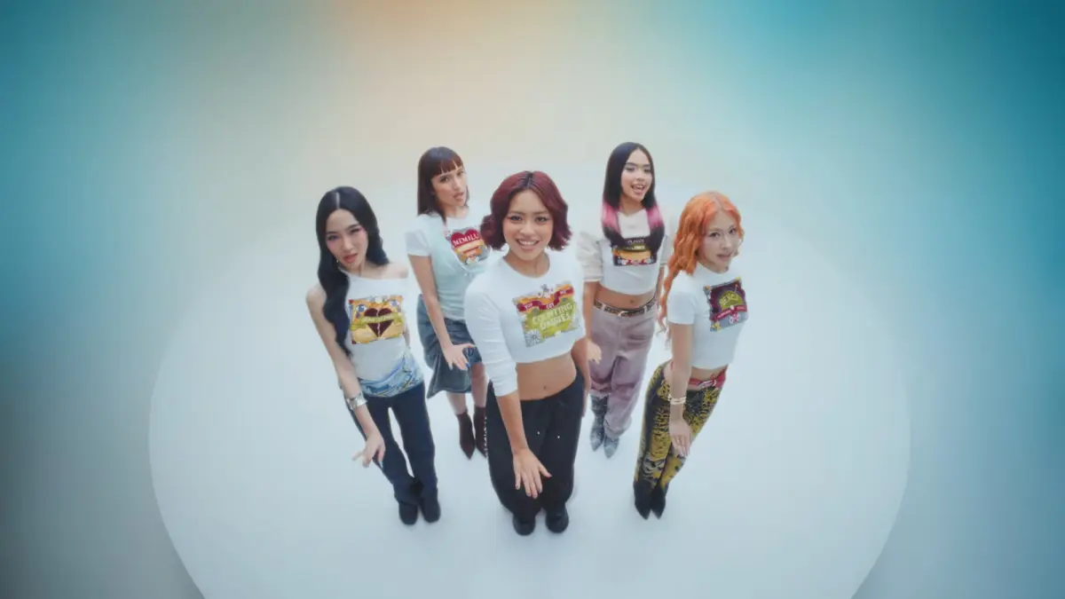 Cuplikan Official Music Video MARBLES 
