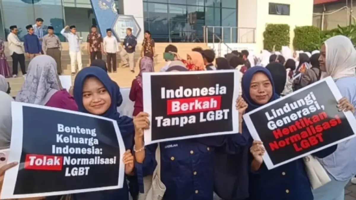 Aksi moral penolakan LGBT oleh civitas akademika Universitas Alma Ata Yogyakarta.