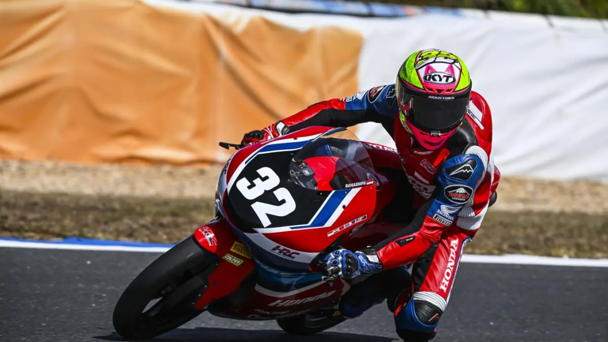 Pebalap binaan PT Astra Honda Motor (AHM) yang bersaing di ajang Moto3 Junior World Championship 2026, M. Kiandra Ramadhipa optimis hadapi tantangan di putaran Jerez.