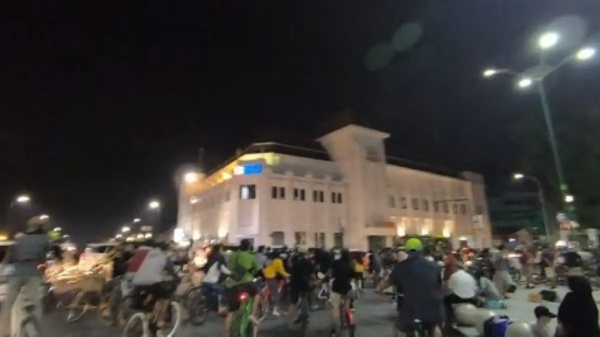 JLFR (Jogja Last Friday Ride) di Titik Nol Yogyakarta. (Youtube/JLFR)