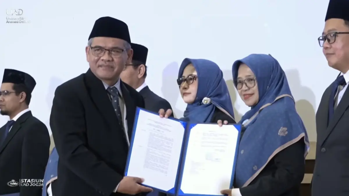  Universitas Ahmad Dahlan (UAD) menggelar pelantikan dekan untuk periode 2026-2030 di kampus setempat, Selasa (4/8/2026). 