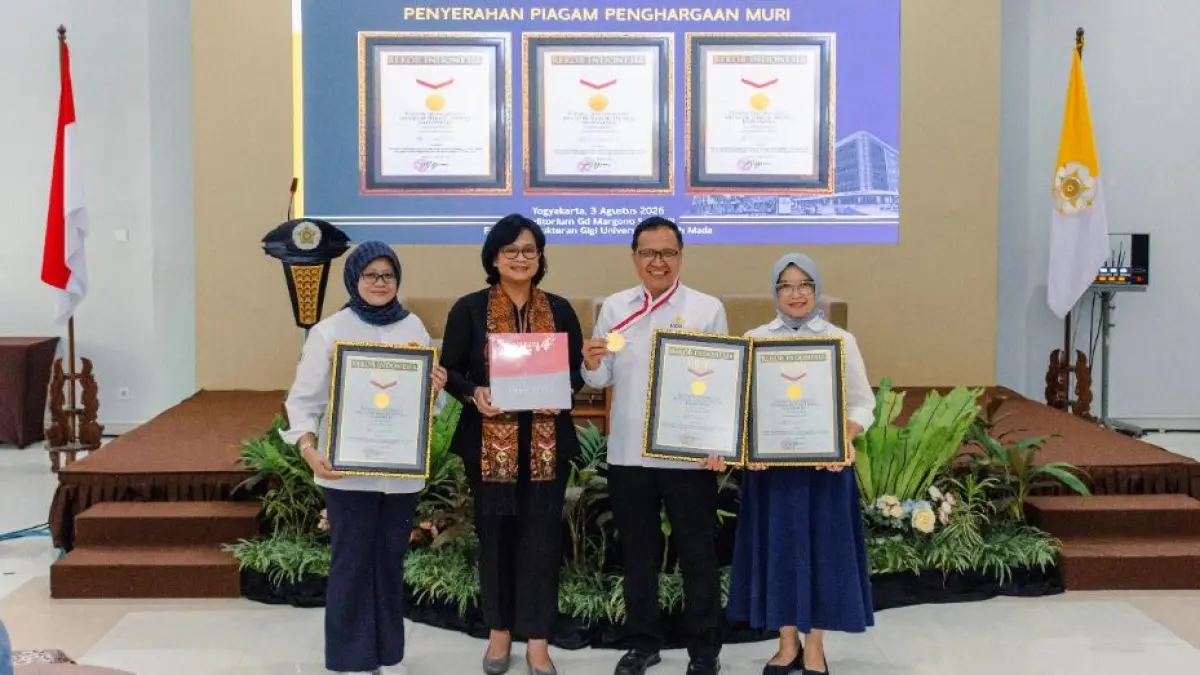 Penghargaan MURI diserahkan pada Senin (3/8/2026) di Gedung Margono Soeradji FKG UGM, Yogyakarta.