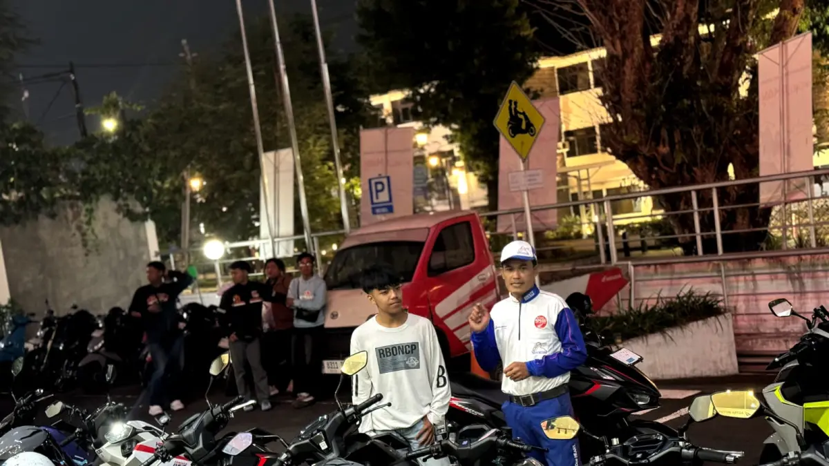 Astra Motor Yogyakarta kembali mengajak ratusan bikers Honda Community pecinta Honda Vario series dalam kegiatan bertajuk "Honda Vario 160 Evo Night Ride Session"(2/8).