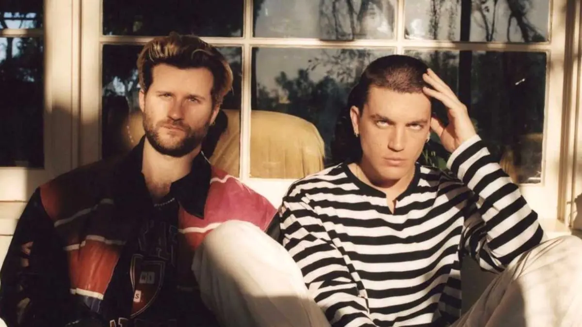 LANY—grup musik asal Los Angeles