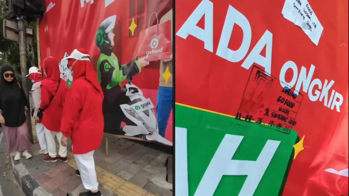 Baliho Gojek Indonesia yang terpasang di jalur pejalan kaki di Bandung tuai Sorotan Publik. (Instagram/@balataknabandung32)