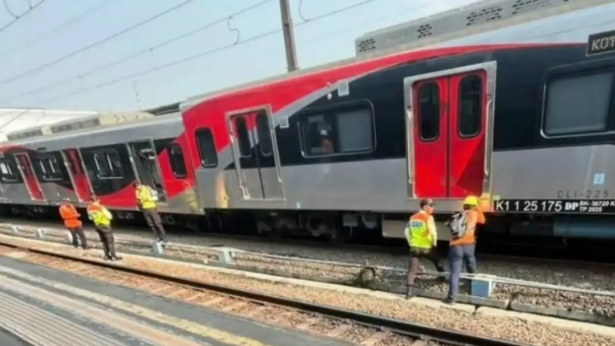 Anjlokan KRL Commuter Line di Stasiun Jakarta Kota 4 September 2026, Perjalanan Lintas Bogor dan KA Jarak Jauh Terganggu
