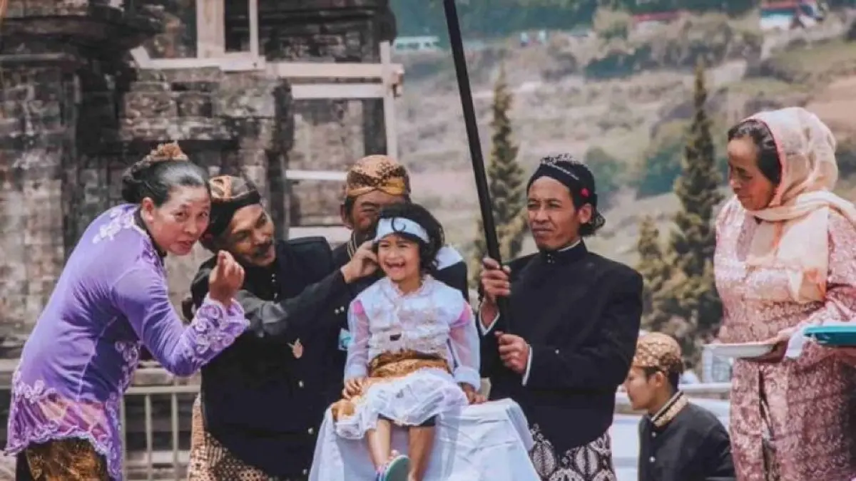 Tradisi Potong Rambut Gimbal Dieng, Warisan Budaya Penuh Makna Spiritual