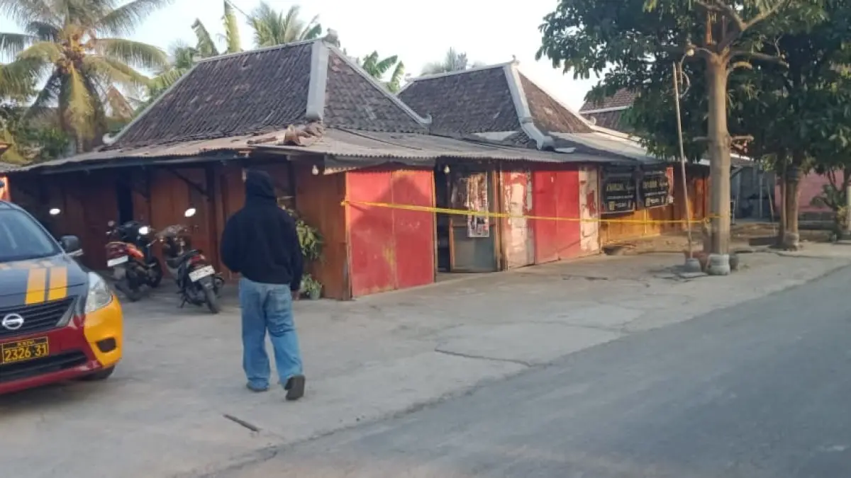 TKP pencurian warung di Ponjong Gunungkidul dipasang garis polisi.           Dok: Warga