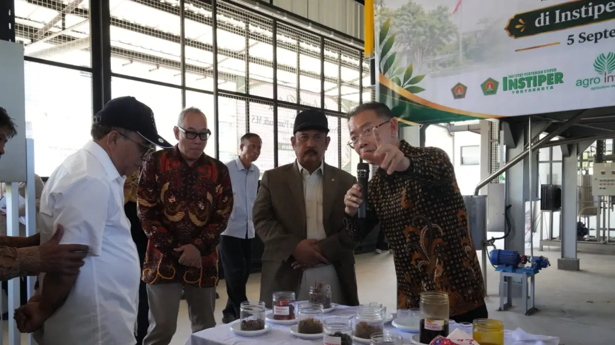 Pabrik SPOT berani menghilangkan satu stasiun kunci dalam pengolahan sawit konvensional: stasiun perebusan (sterilizer) yang selama ini menjadi sumber utama limbah cair.
