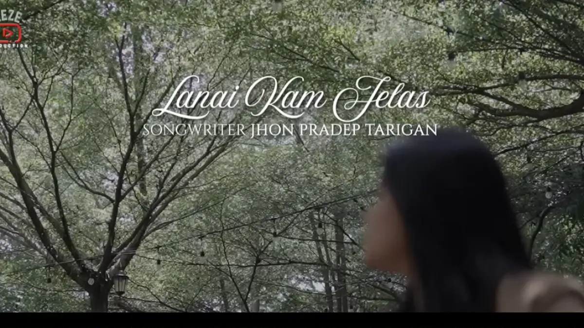 Lagu Karo “Lanai Km Jelas” menggambarkan kisah cinta yang penuh ketidakpastian, ketika rasa sayang masih ada tetapi hubungan mulai kehilangan kejelasan dan arah.&nbsp;Sumber foto: https://youtu.be/BHA7lC2-_To?si=4fVqCWzX0HVzCJRp