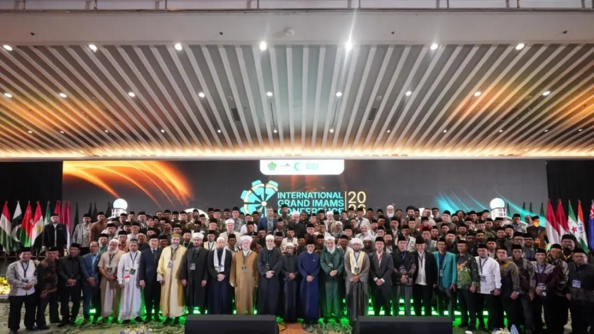 Peserta International Grand Imams Conference (IGIC) 2026 berfoto bersama di Jakarta.