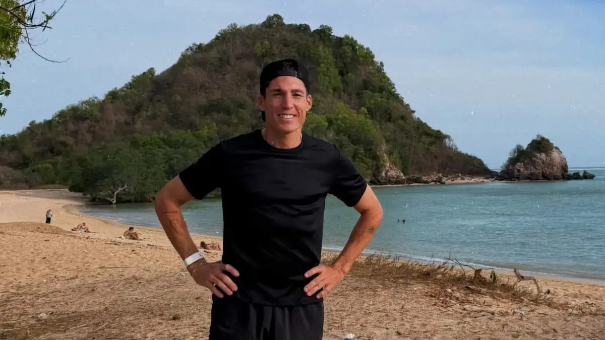 Aleix Espargaro sudah tiba di Lombok. (Instagram)