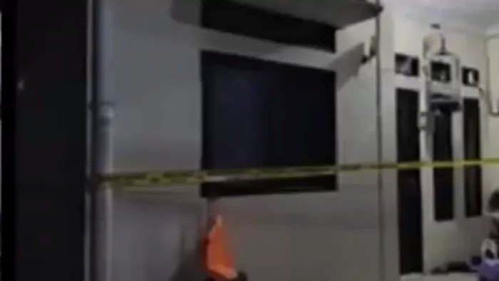 SAKSI BISU: Rumah ditemukan empat anak tewas di Jagakarsa, Jakarta Selatan.