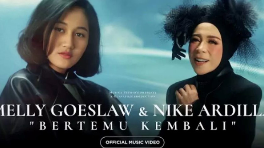DEMI SAHABAT: Melly Goeslaw dan Nike Ardilla dengan album baru