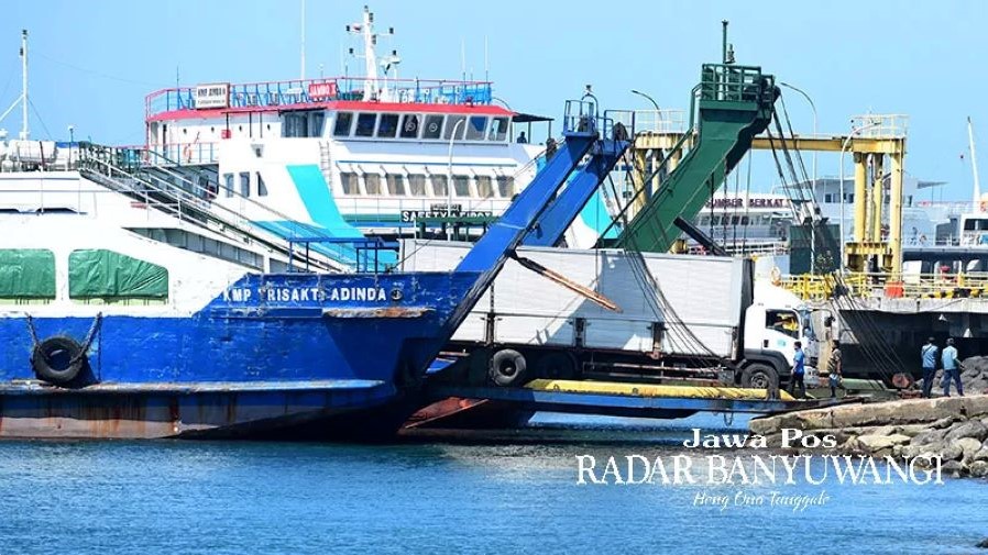 SIAP LAYANI ARUS BALIK: ASDP Ketapang menyiapkan kapal tambahan berukuran besar antisipasi lonjakan penumpang arus balik Lebaran 2024.