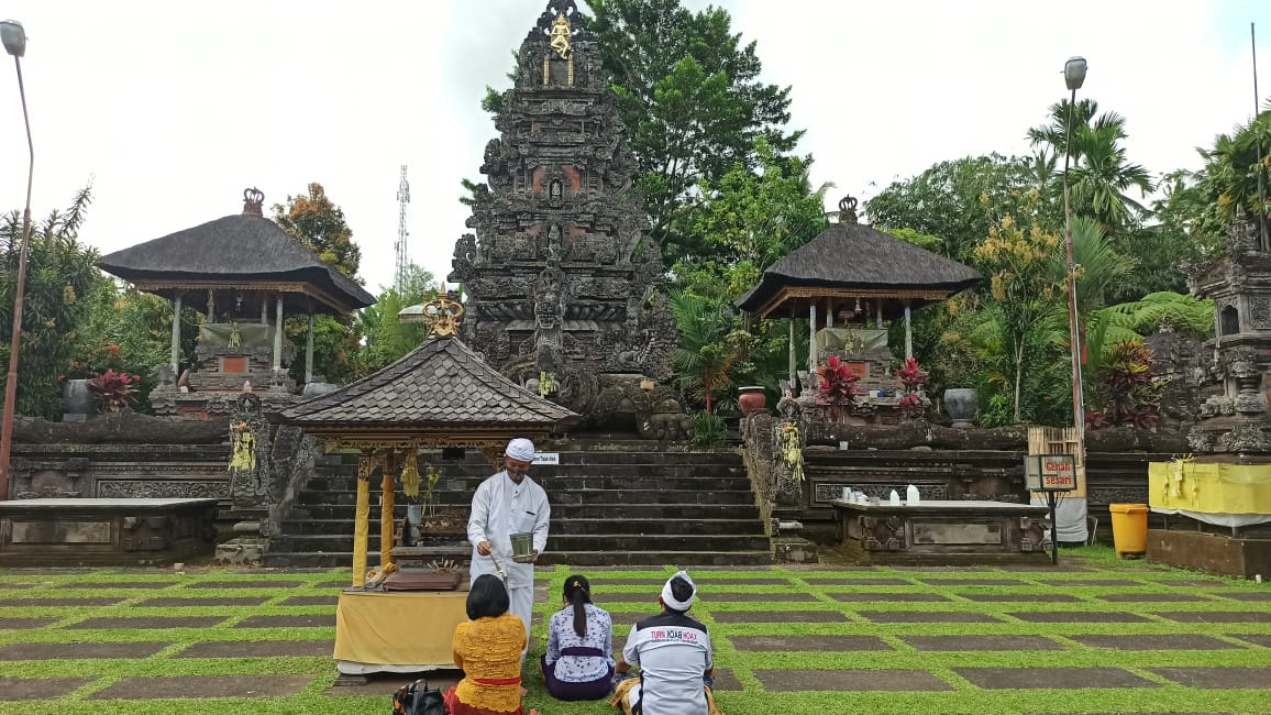 areal utama mandala pura Mandara Giri Semeru Agung, Lumajang, Jawa Timur