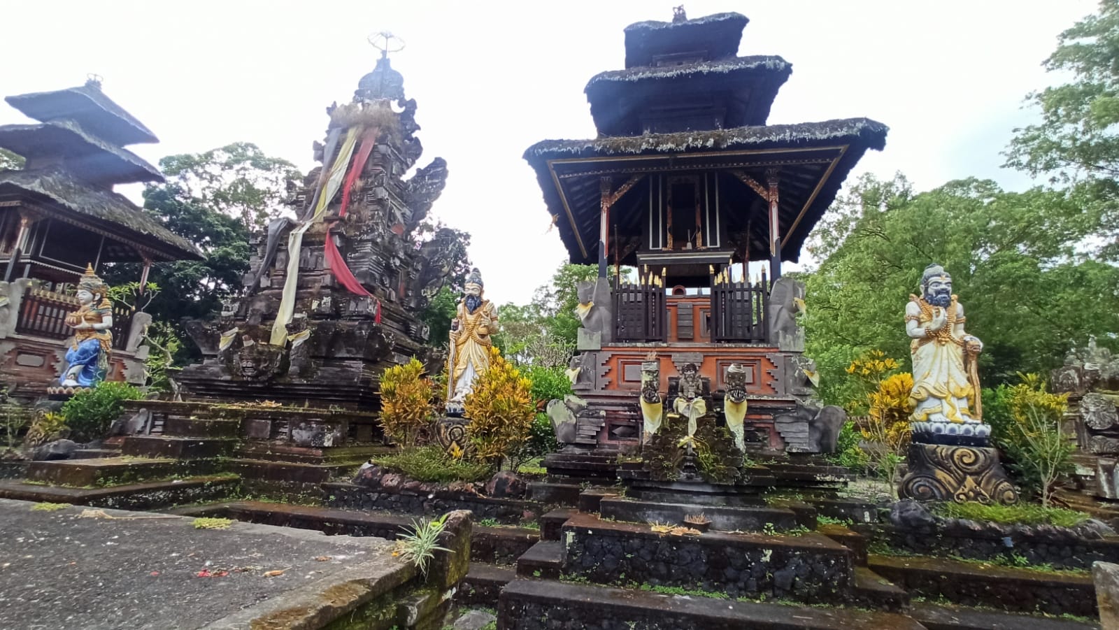Areal Utama Mandala Pura Jati di Desa Batur, Kecamatan Kintamani, Bangli
