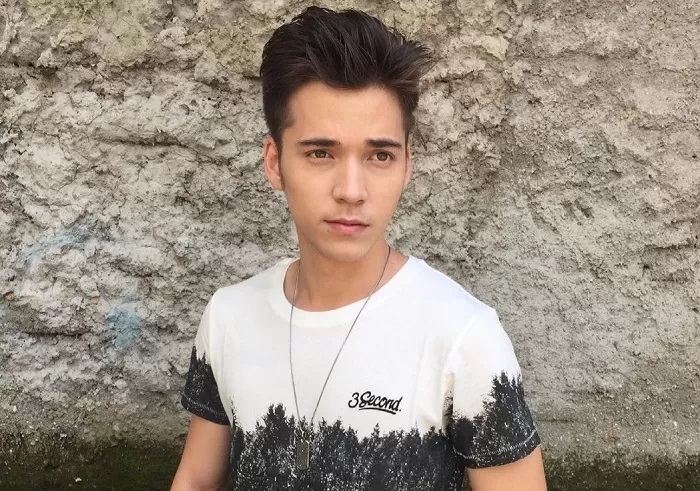 Kondisi Stefan William hanya luka kecil usai ditabrak oleh pengendara motor lain di Bali. (Instagram stefannwilliam)