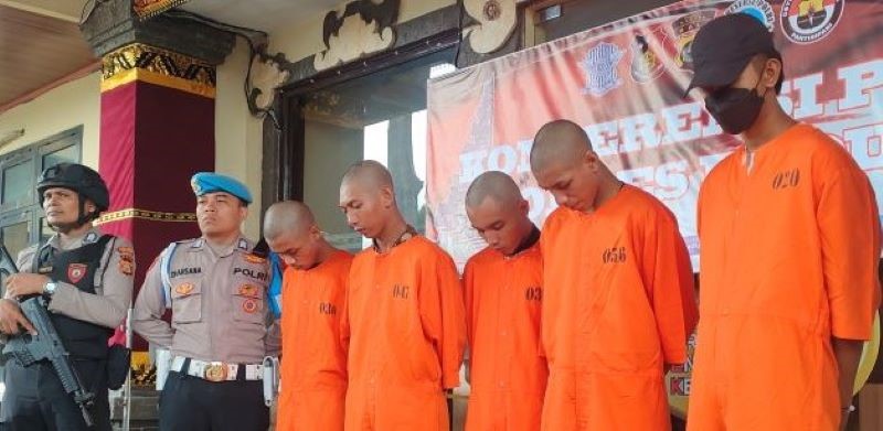 SADIS: Lima pelaku pengeroyokan sadis di Sempidi, Badung hingga menewaskan Adhi Putra Krismawan.