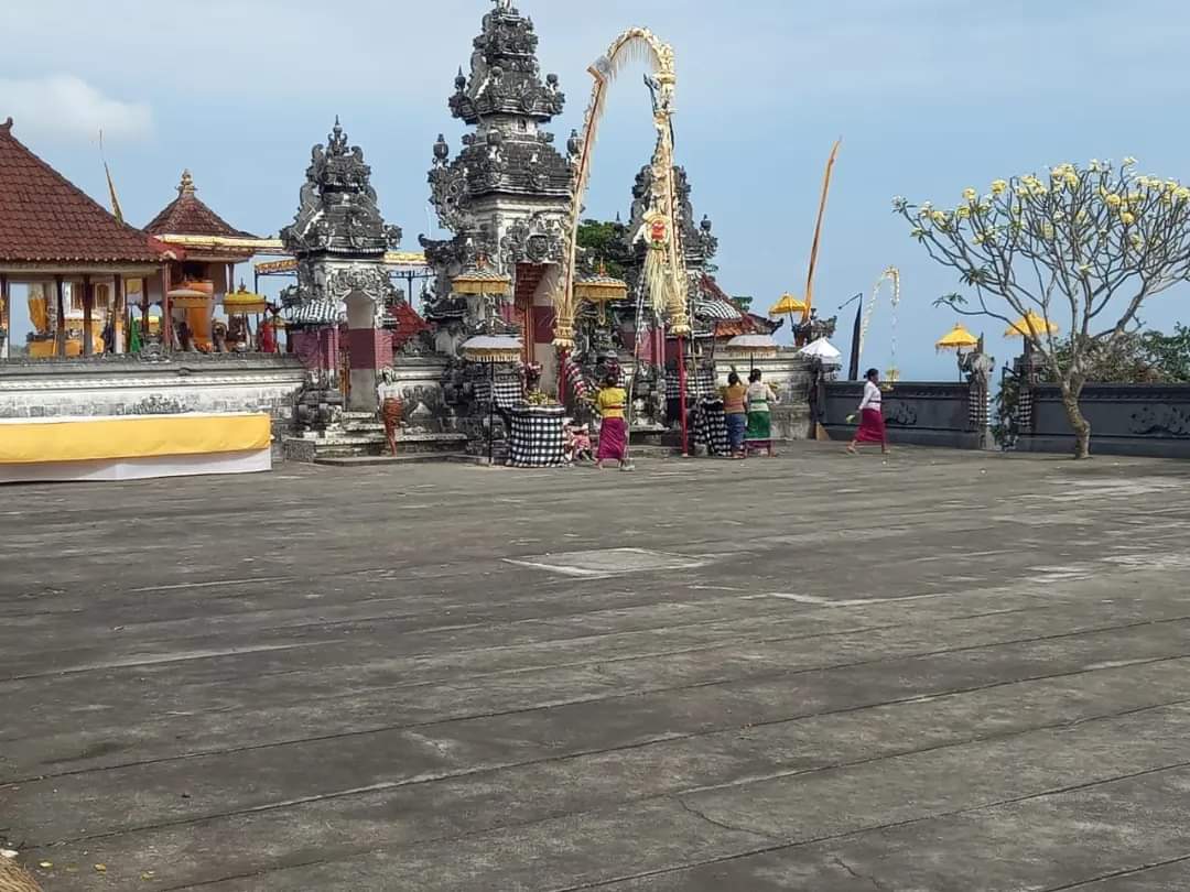 Areal pura Paluang, di Dusun Karang Dawa, Desa Bunga Mekar, Kecamatan Nusa Penida Klungkung