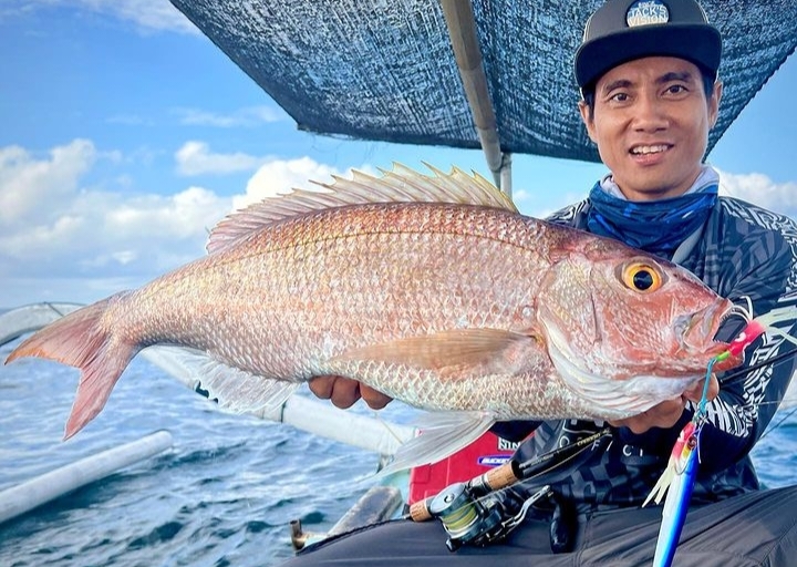 Kadek Wawan Wijaya, pemancing yang terkenal di Youtube.