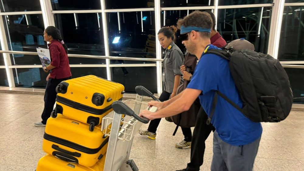 DEPORTASI: RMW warga Ameriksa Serikat dideportasi melalui Bandara Ngurah Rai, Bali karena overstay.