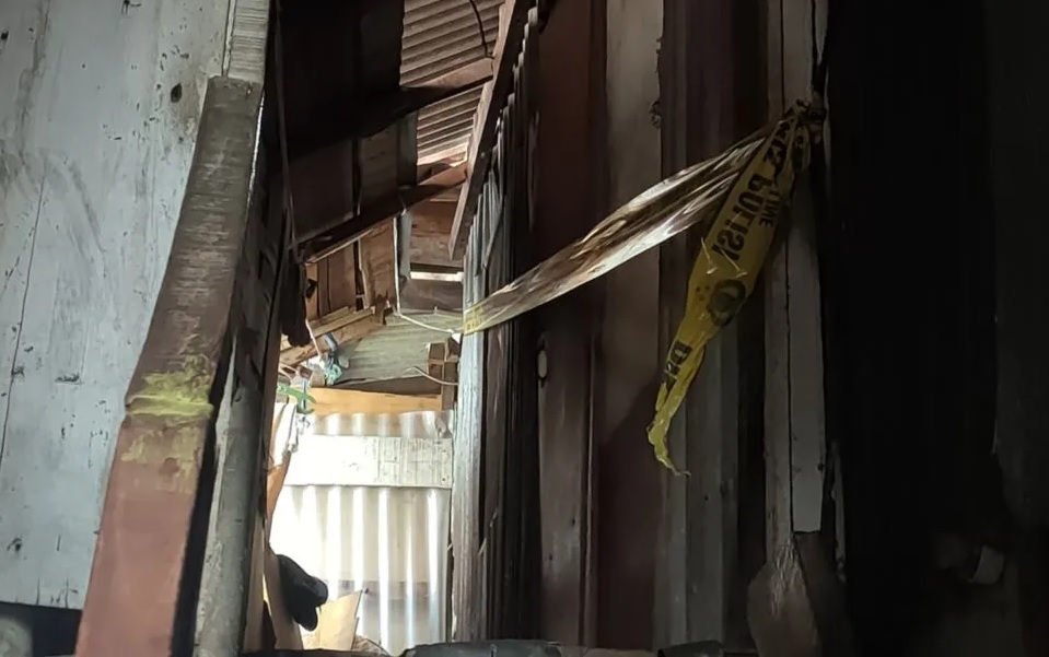 Kamar kos di Tambora, lokasi pembunuhan istri oleh suaminya.