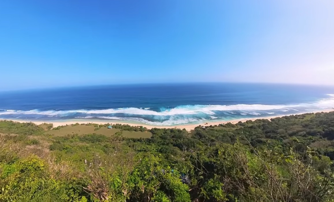 Pantai Nunggalan jadi pertama tersembunyi di Bali Selatan.
