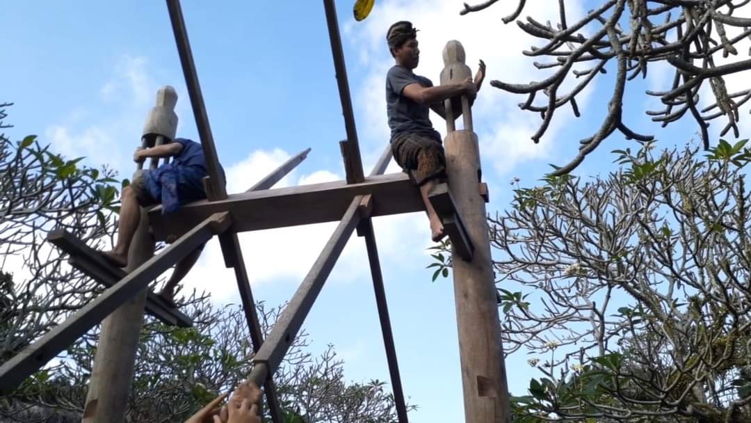 ayunan yang digunakan saat Nulak Damar di Desa Tenganan Dauh Tukad, Kecamatan Manggis, Karangasem