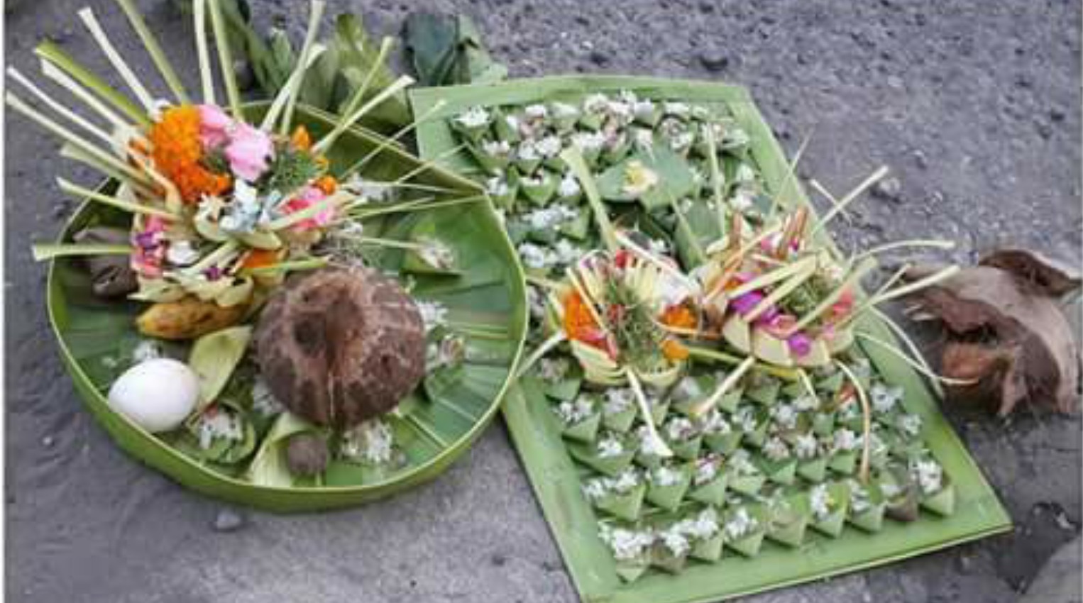 Pecaruan di rumah saat hari Pengerupukan atau sehari sebelum Nyepi bagi umat Hindu Bali
