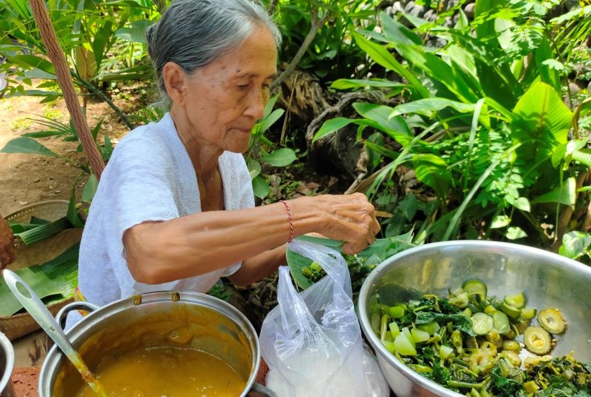 LEGENDARIS: Jukut Base Baas kuliner khas Desa Tamblang, Bali Utara memiliki ciri khas rasa luar biasa.
