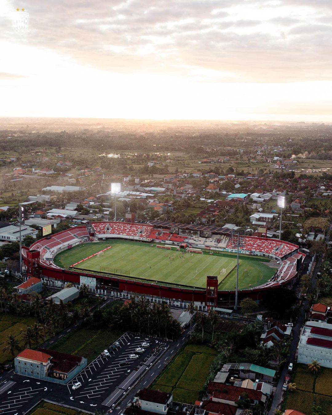 Stadion Kapten I Wayan Dipta,  Gianyar, Bali menjadi markas Bali United