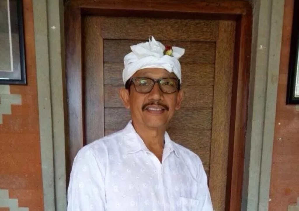 IB Kompyang Sulendra