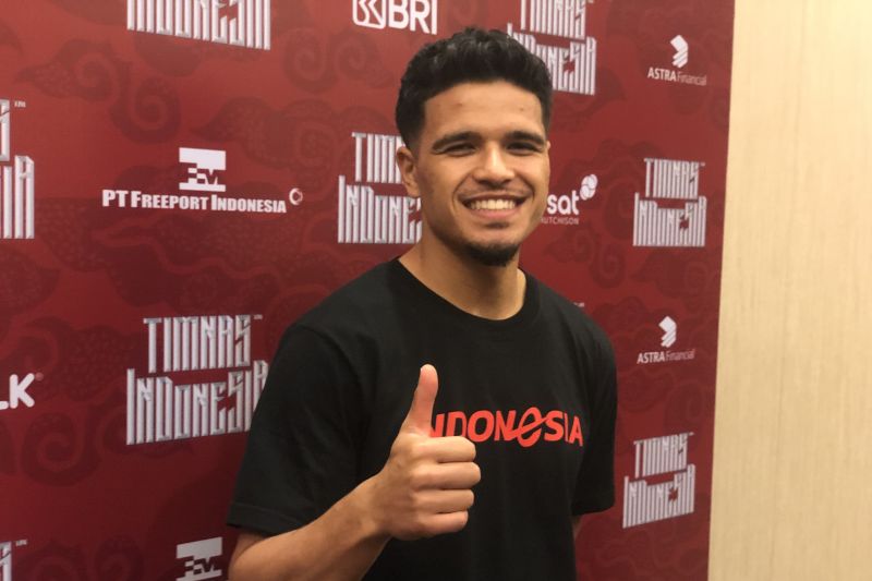 Pemain timnas Indonesia Ragnar Oratmangoen ketika ditemui ANTARA di Hotel Fairmont, Jakarta, Selasa (19/3/2024). (ANTARA/Zaro Ezza Syachniar)