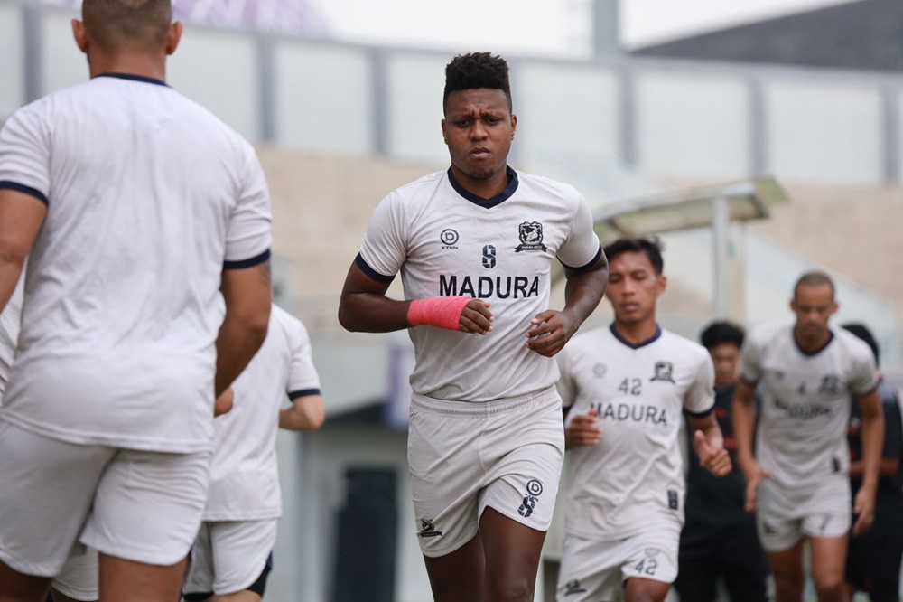 Madura United mengincar poin penuh saat melawan Dewa United Kamis (25/4) ini.