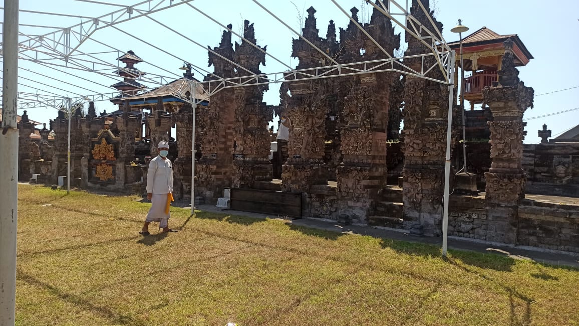 Gugusan Pelinggi pada Areal Utama Mandala Pura Sari Besikan