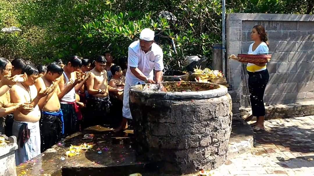 Pura Dalem Pengembak Sanur yang menjadi tempat melukat