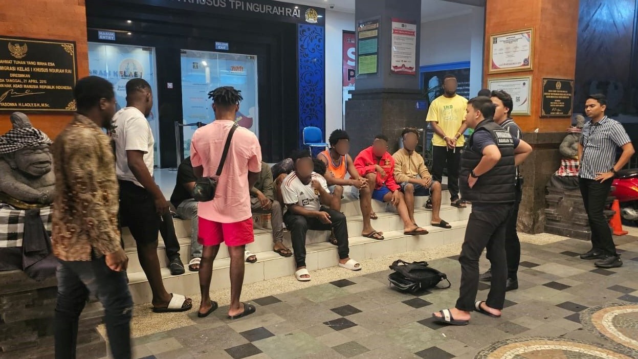 Puluhan warga negara asing (WNA) ditahan Imigrasi Ngurah Rai Bali untuk jalani proses hukum selanjutnya.