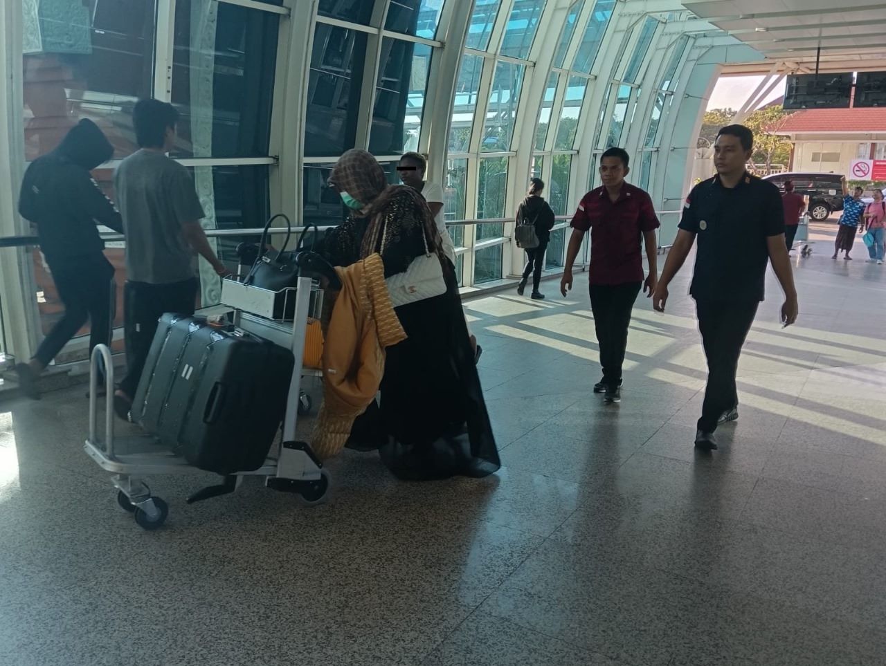 Dua WNA asal Tanzania dideportasi dari Bali karena melanggar izin tinggal.