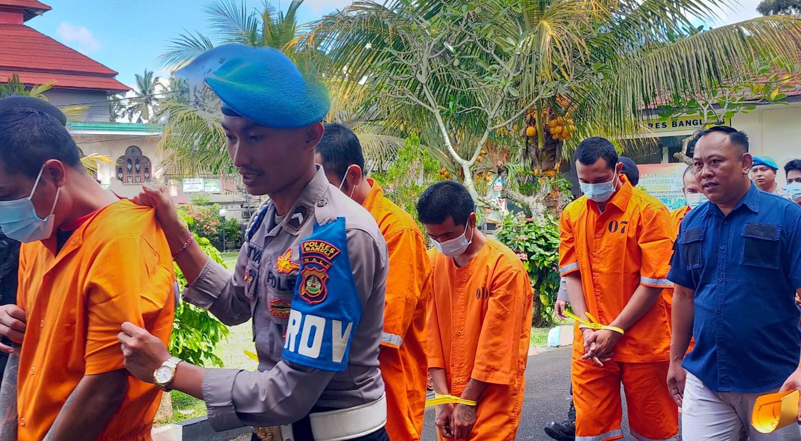Tersangka narkoba tangkapan Polres Bangli ditunjukkan ke publik.