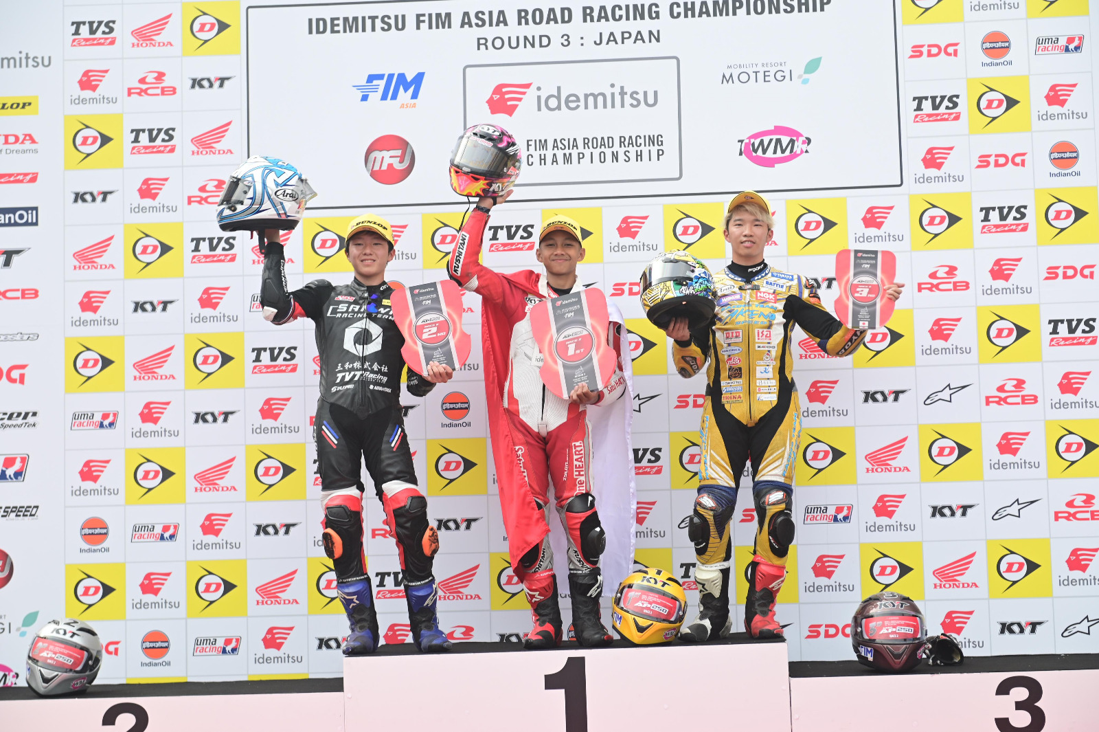 JUARA : Pembalab AHRT M. Kiandra Ramadhipa menempati podium pertama dalam event ARRC 2024di Sirkuit Montegi Jepang.