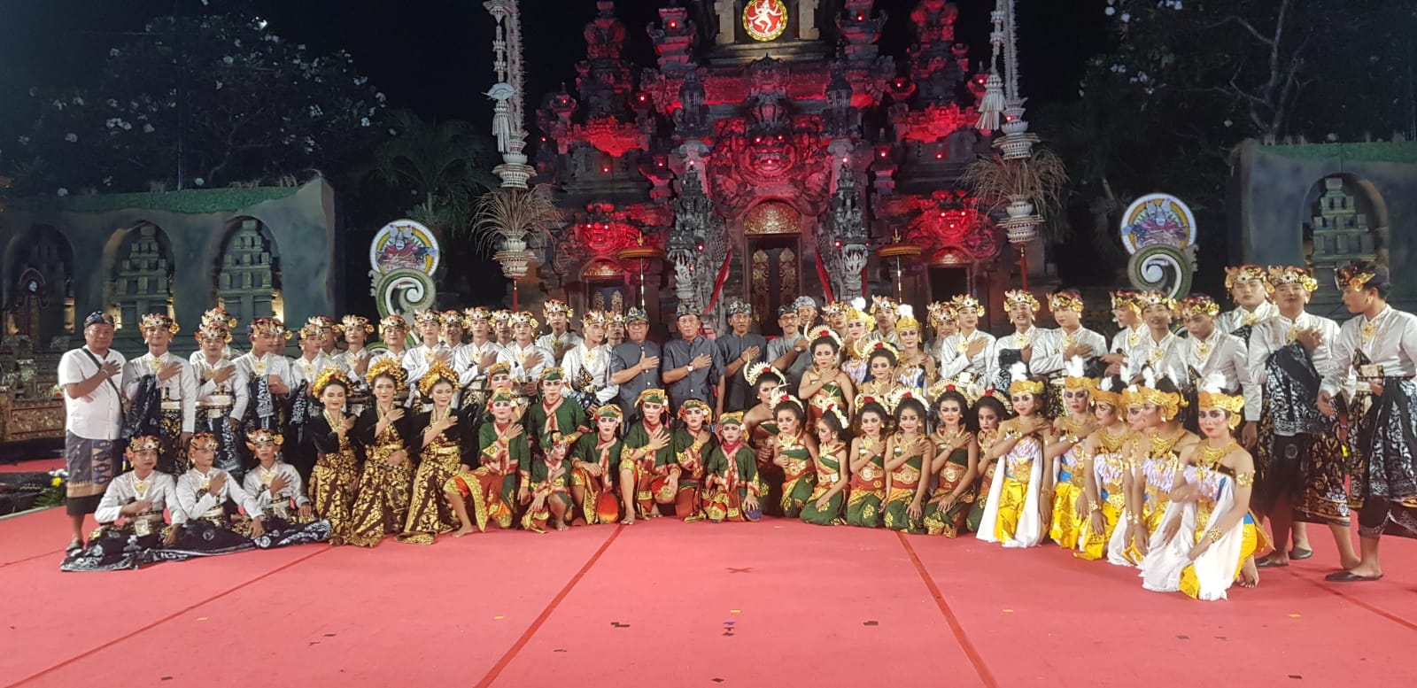 MENGHIBUR : Penampilan Gong Kebyar Anak-Anak&nbsp; Jembrana di Pentas PKB 2024.