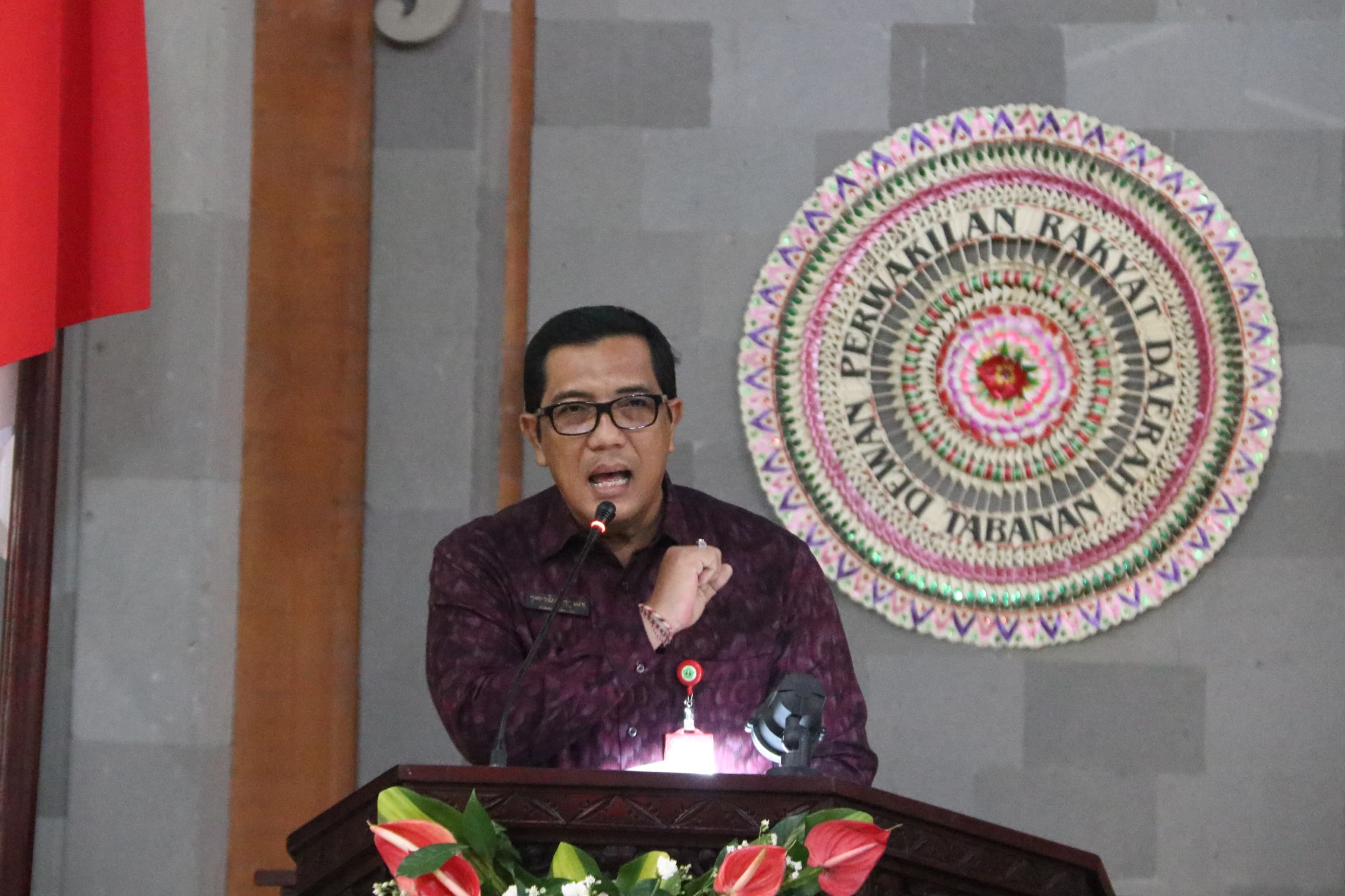 Bupati Tabanan I Komang Gede Sanjaya