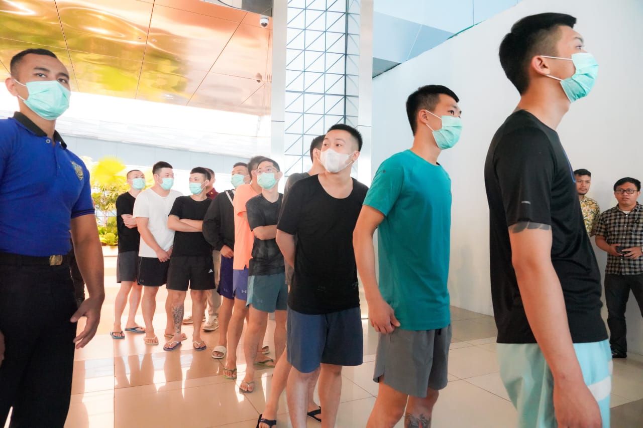 Imigrasi mendeportasi WNA Taiwan dari Bali yang terlibat kejahatan siber dan berbagai kasus di negara asalnya.