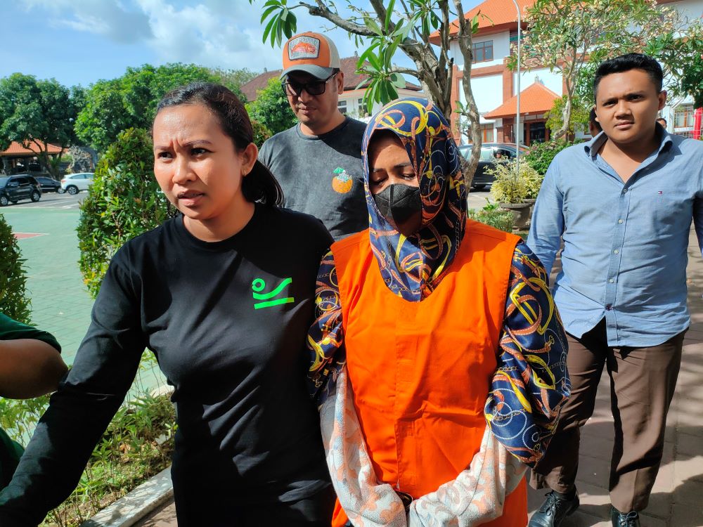 Ni Wayan Sri dijebloskan ke Lapas Kerobokan setelah ditangkap di Mataram kasus korupsi PNPM di Tabanan Bali.