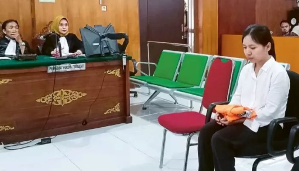 Indah Permatasari dituntut 4 tahun penjara kasus penganiayaan anak selebgram Aghnia Punjabi.