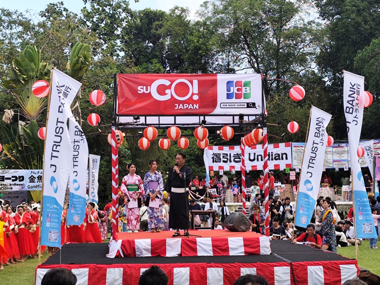 Perayaan alkuturasi budaya Jepang dan Indonesia  di Bon Odori & Yosakoi Denpasar.