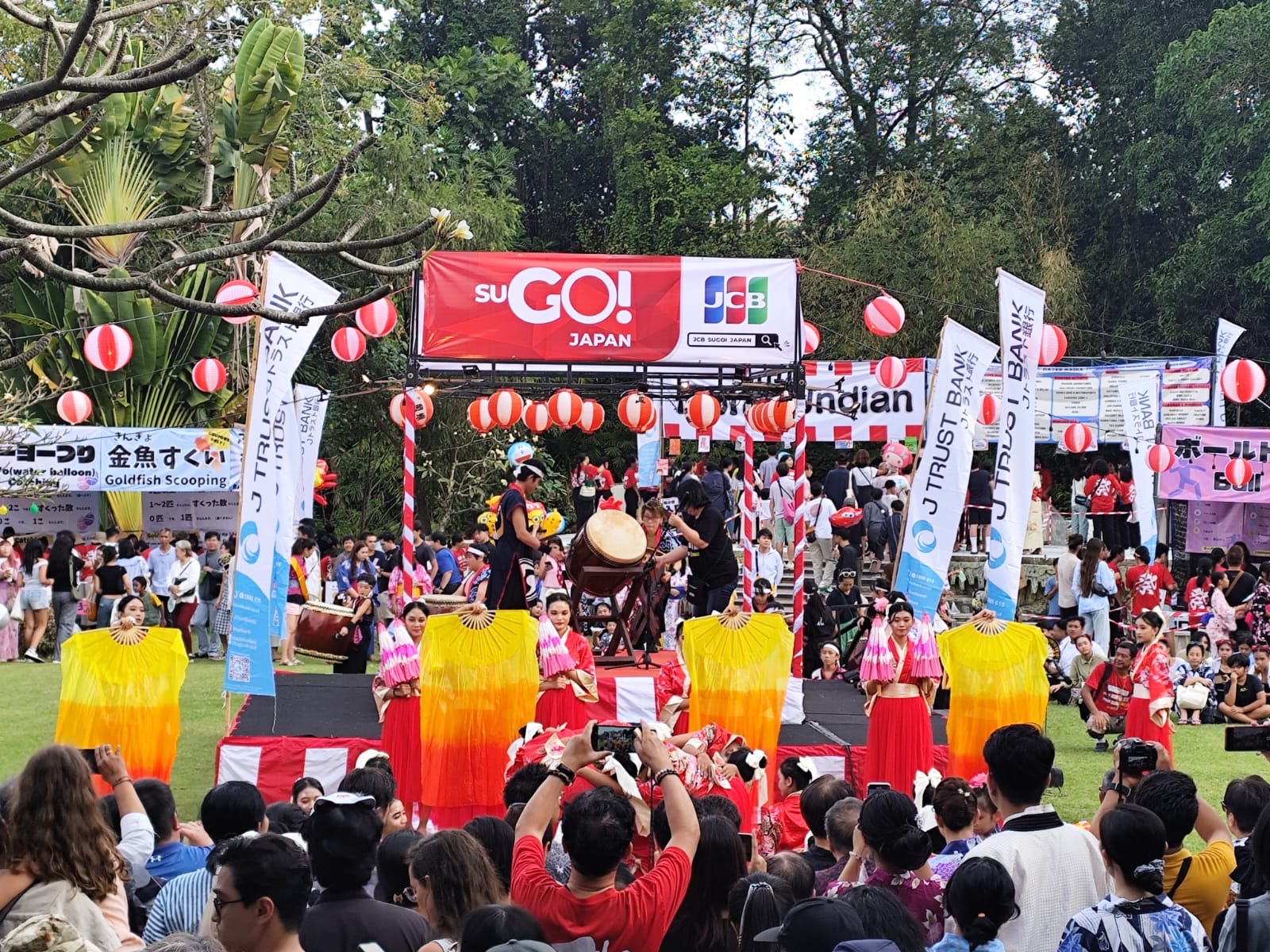 Perayaan alkuturasi budaya Jepang dan Indonesia  di Bon Odori & Yosakoi Denpasar.